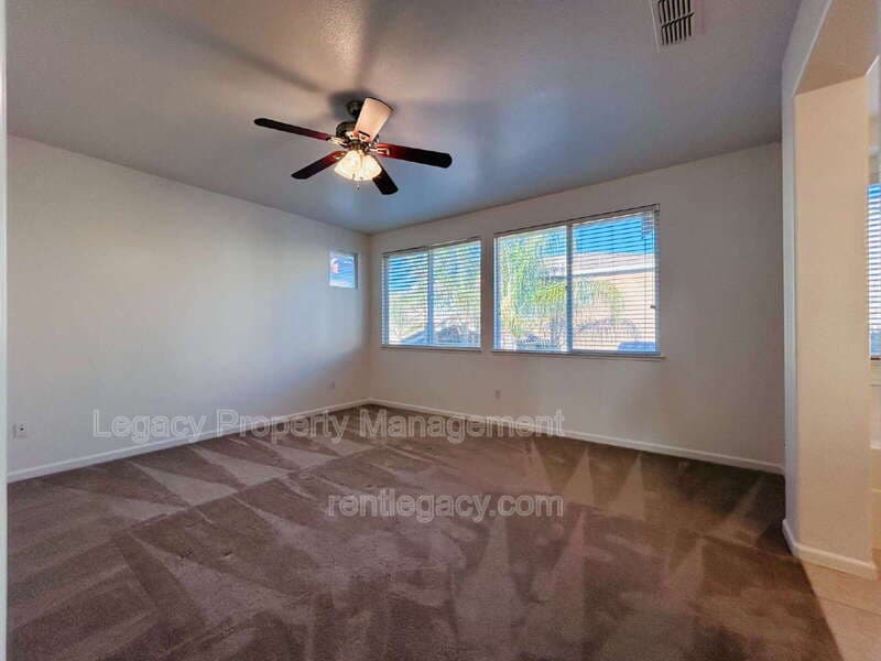 Fairfield House: 5085 Lockie Ln