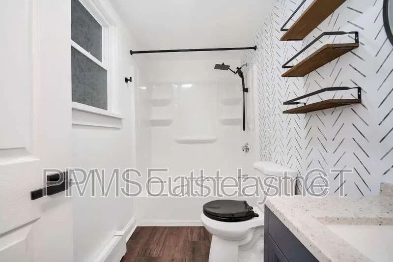 Norwich Condo: 44 Summer St