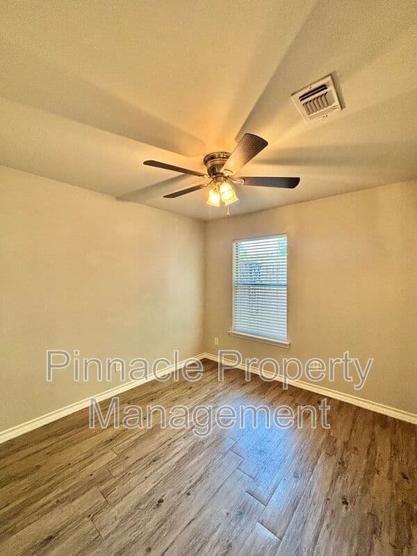 San Angelo House: 2205 S Johnson St