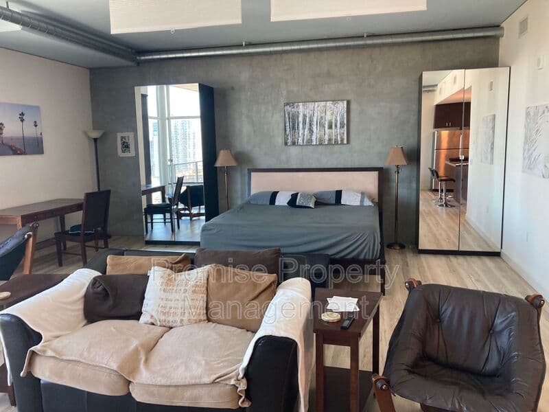 San Diego Condo: 1080 Park Blvd.