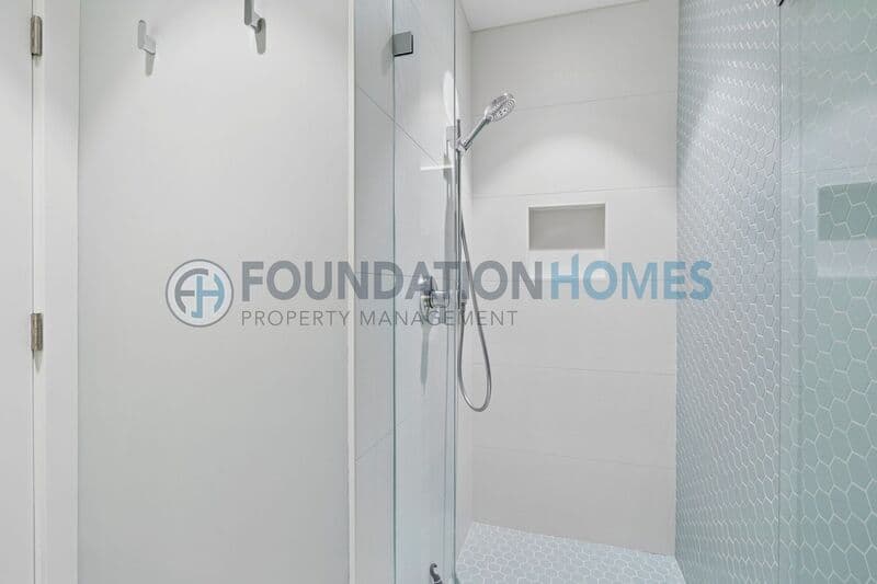 San Rafael House: 62 Manderly Rd