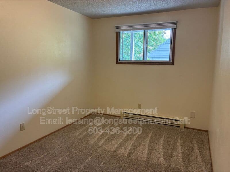 Corvallis Apartment: 1250 SW E Ave