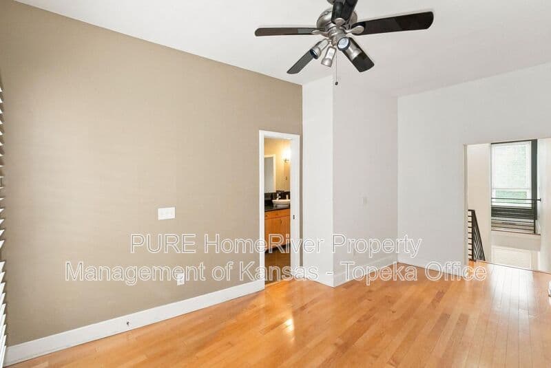 Kansas City House: 4540 J.C. Nichols Parkway
