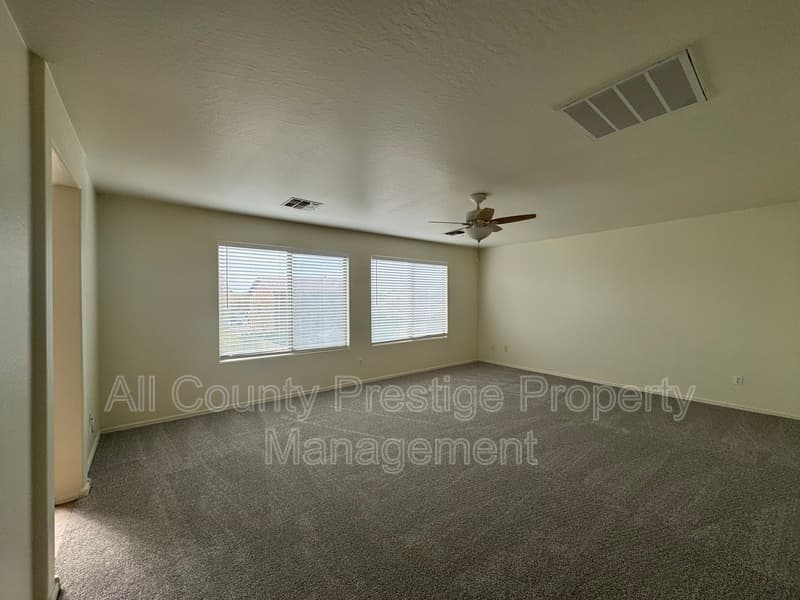 Laveen House: 6859 W Darrel Road