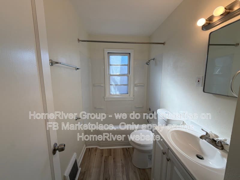 Saint Louis House: 202 Manning Ave