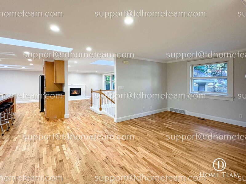 Bellevue House: 12903 NE 28th St