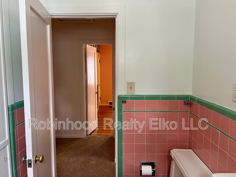 Elko Condo: 165 West Oak Street #1