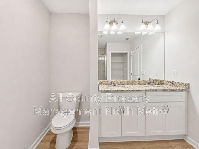 Lula Townhome: 6360 Pine Station Drive