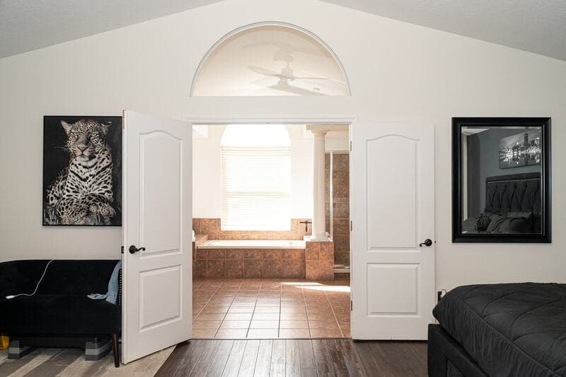 Orlando House: 2648 University Acres Drive