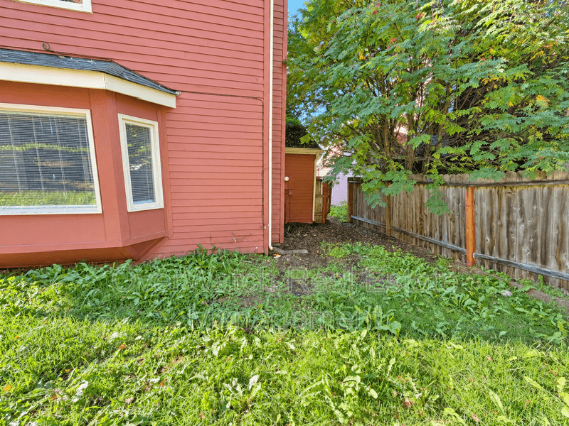 Anhcorage House: 10031 Nantucket Cir