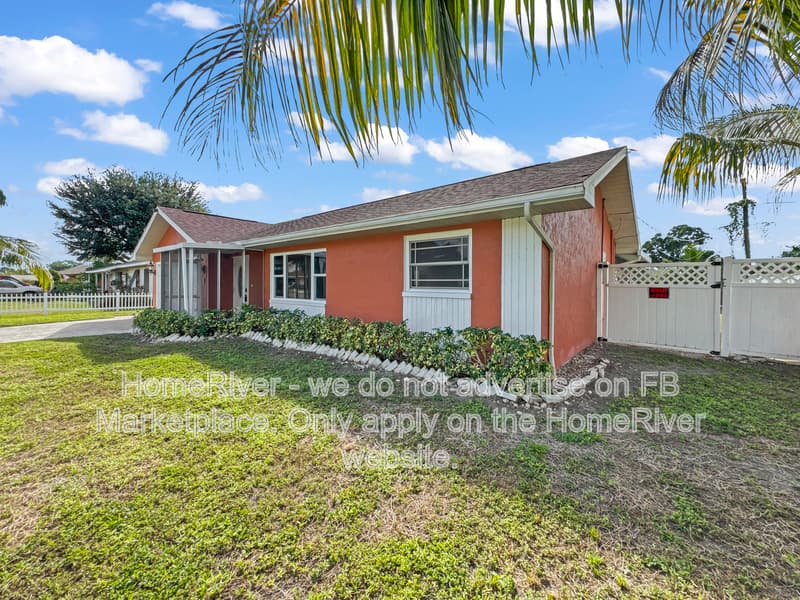 Fort Myers House: 9032 Pomelo Rd W