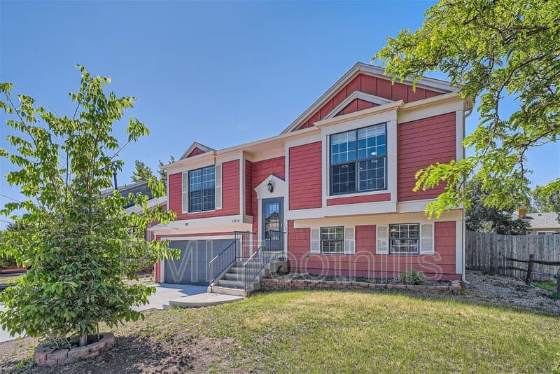 Westminster House: 11516 West 102nd Place