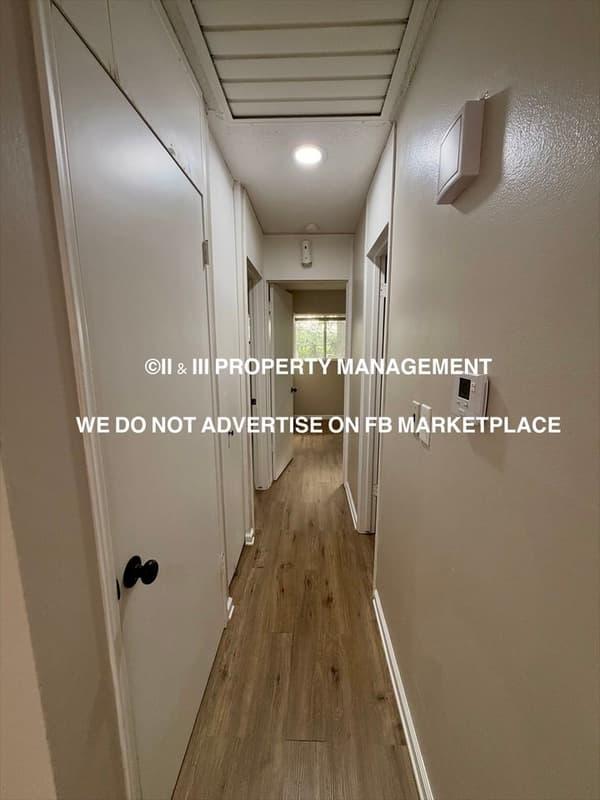 Overland Park House: 8327 Grandview Lane