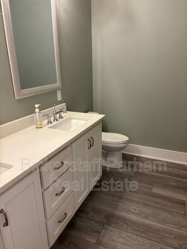 Columbus House: 8115 Dreamboat Drive