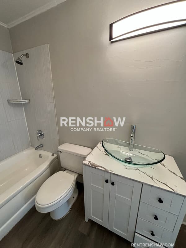 Memphis House: 3240 Madewell Dr