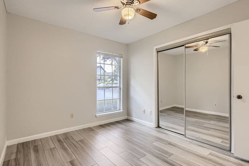 Austin Condo: 1015 E Yager Ln
