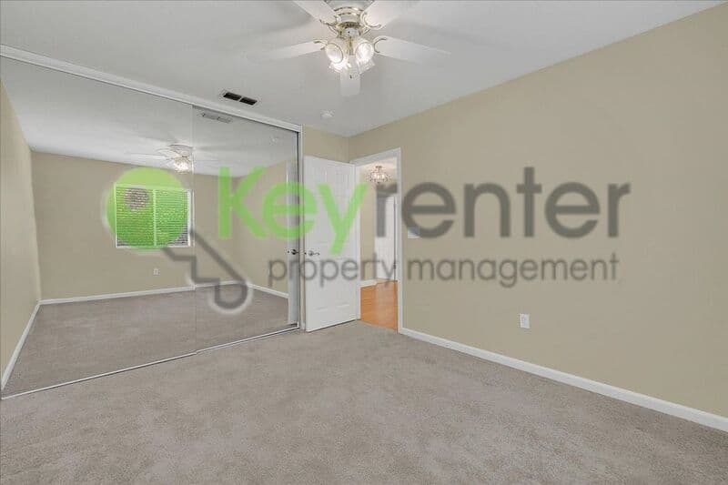 Rocklin House: 1936 Hillock Court