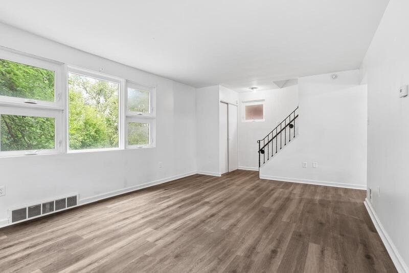 Pittsburgh House: 2046 Pioneer Avenue