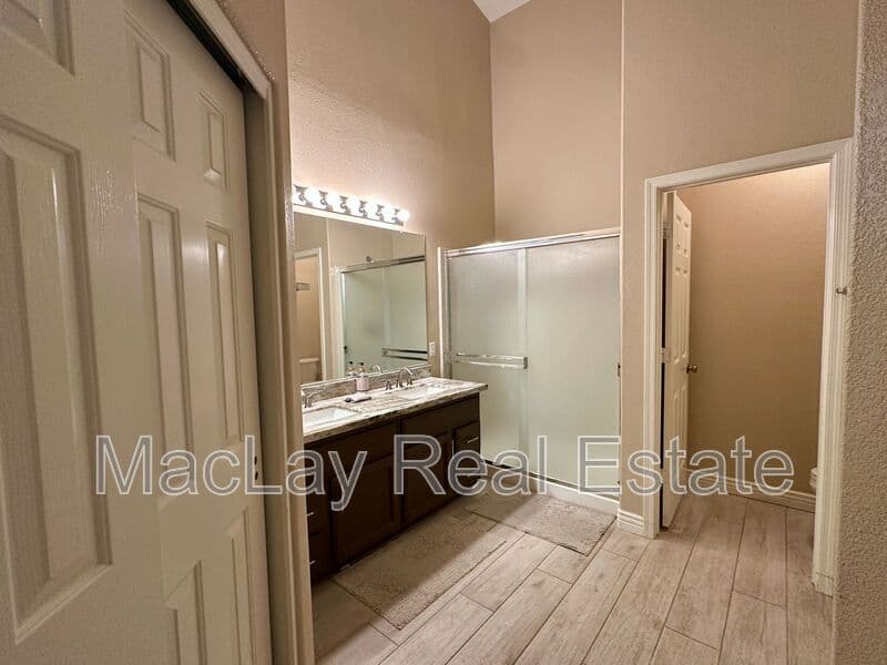 Sun Lakes House: 23724 S Pleasant Way