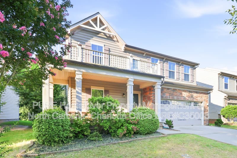 Waxhaw House: 3007 Fallondale Rd