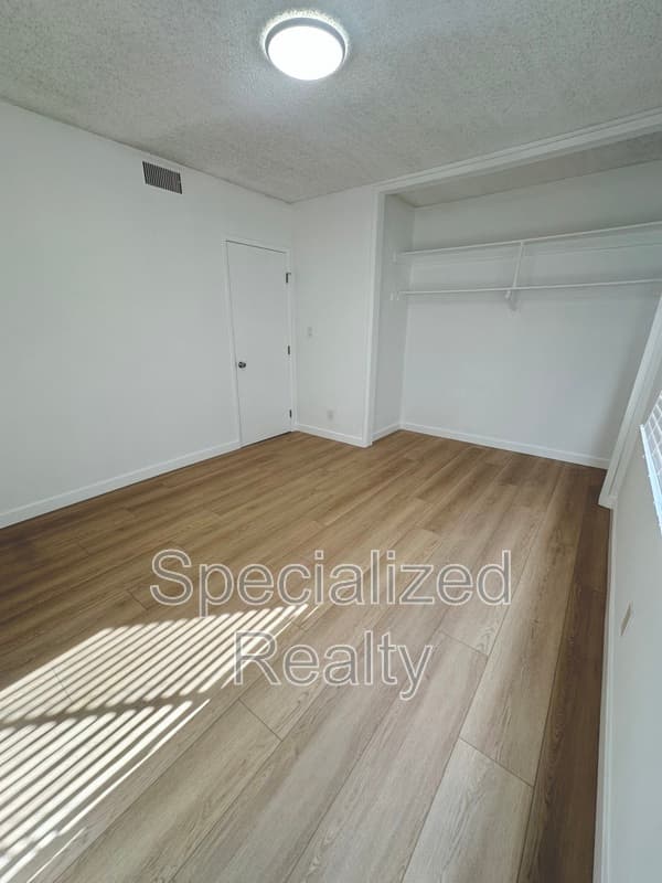 Los Angeles Condo: 1964 Rodney Drive