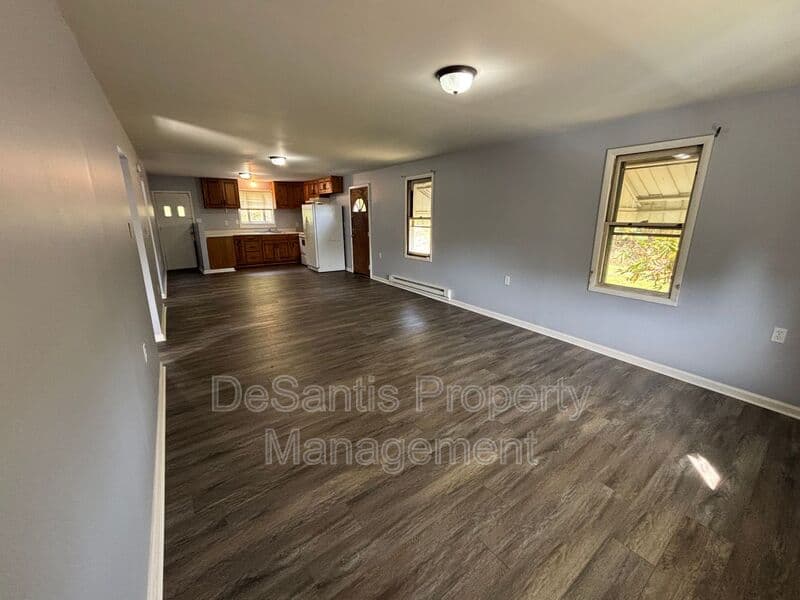Beaver Falls House: 1813 West Avenue