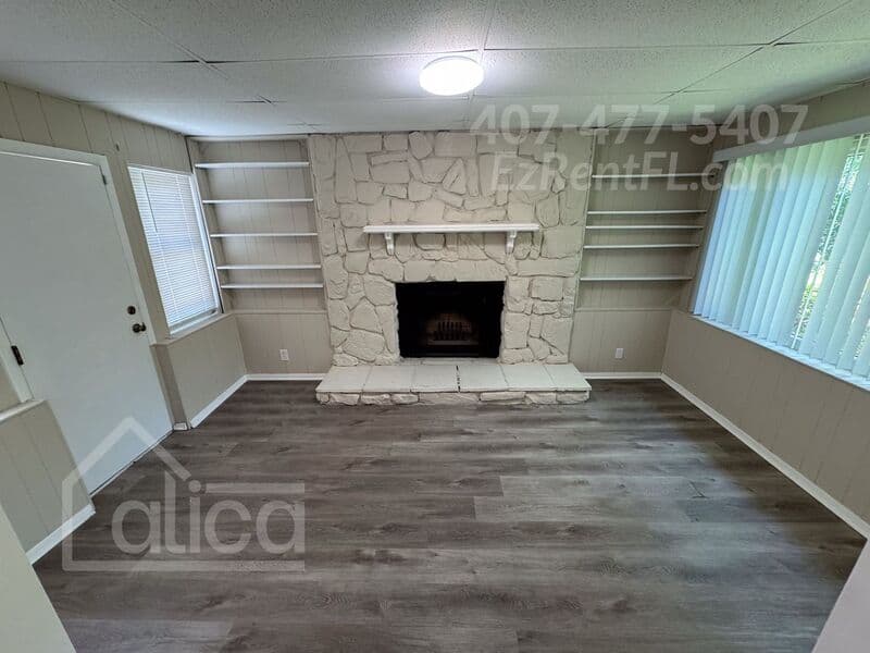 Jacksonville House: 6657 Blackwood Dr