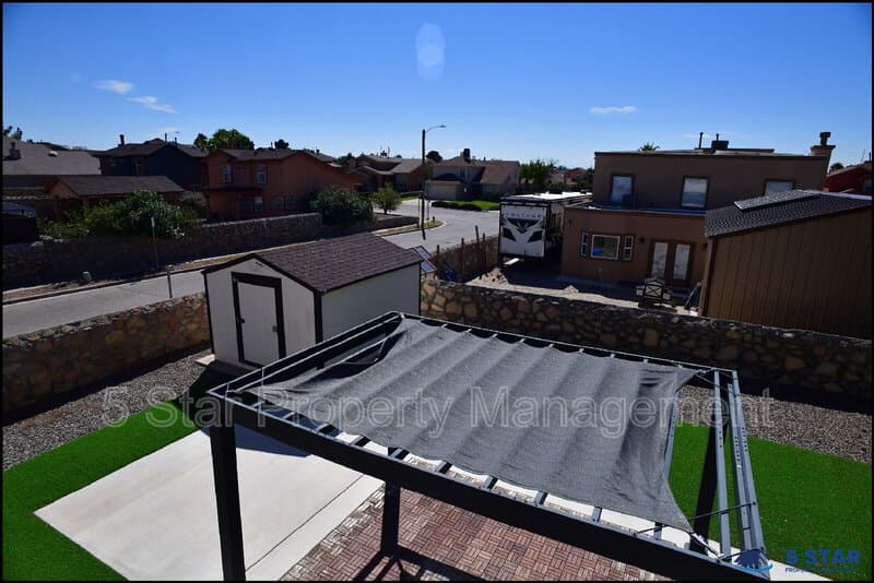 El Paso House: 12062 Ben Proctor Dr