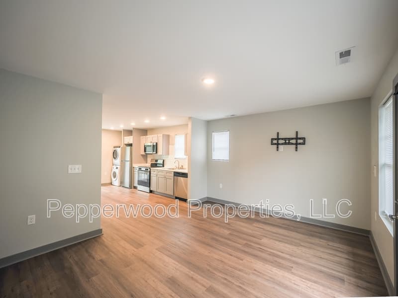 Inman Condo: 18 Ladson Street - A