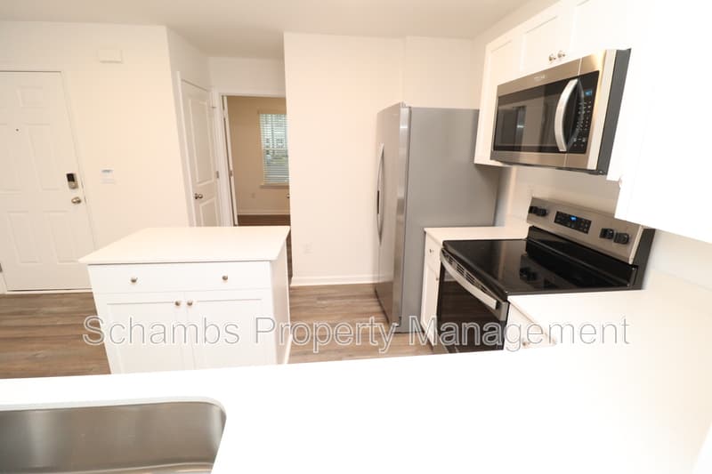 Raleigh Townhome: 5810 Brambleberry Way
