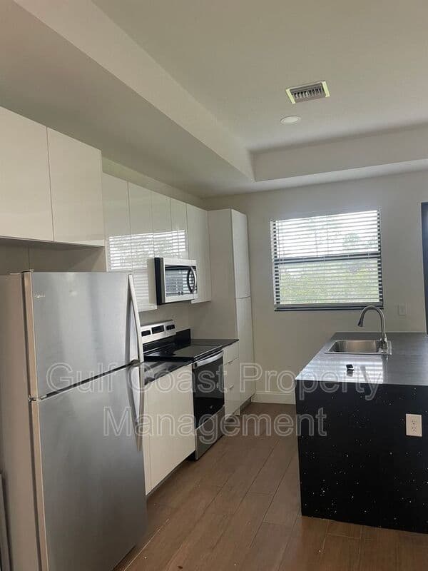 Lehigh Acres House: 126 Viewpoint Drive