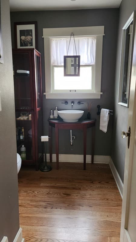 Seattle House: 1210 25th Ave E