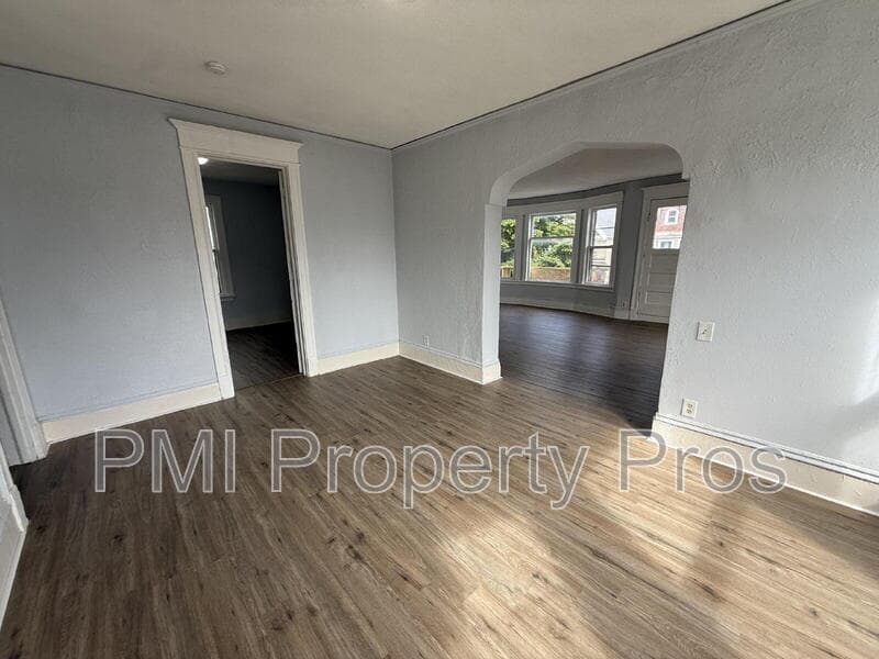 Milwaukee Condo: 1623 N 38th St
