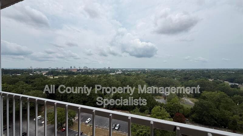Columbia Condo: 1825 Saint Julian Pl