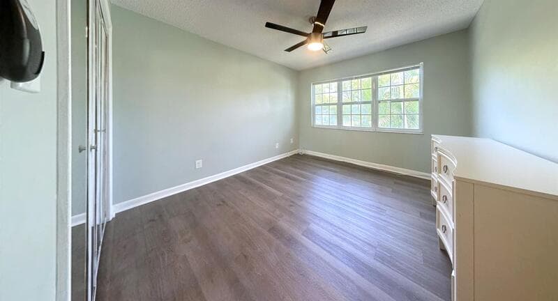 Seminole Condo: 8300 Bardmoor Boulevard - 210