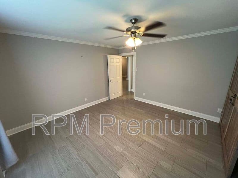 Baton Rouge Condo: 10438 Jefferson Hwy Unit D