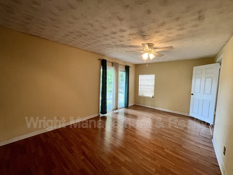 Tampa House: 2913 West Tampa Bay Boulevard