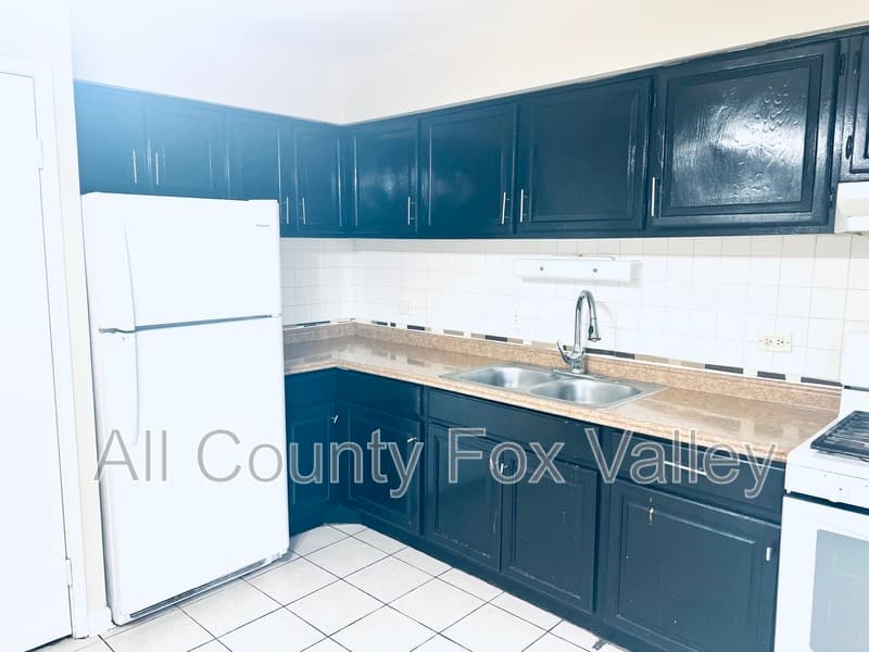 Palatine Condo: 1224 E Long Valley Drive