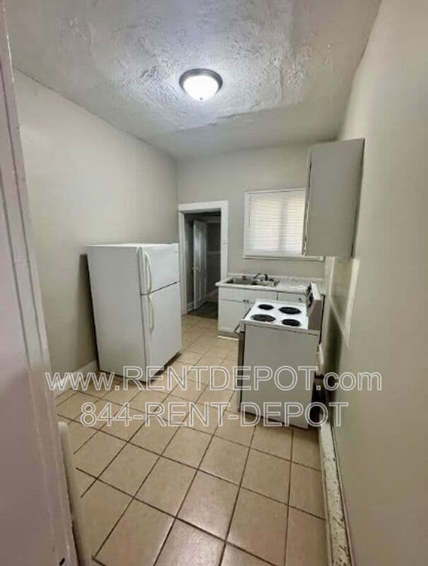 Evansville Condo: 800 SE 2nd St