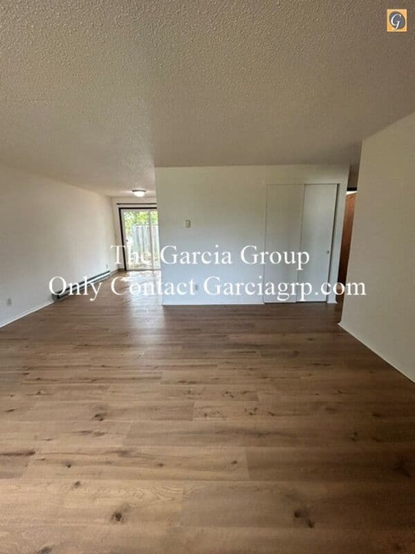 Gresham Condo: 480 SE Vista Ave.