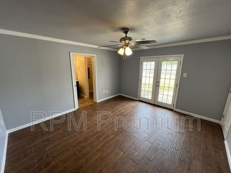 Baton Rouge House: 7516 Vice President Dr.