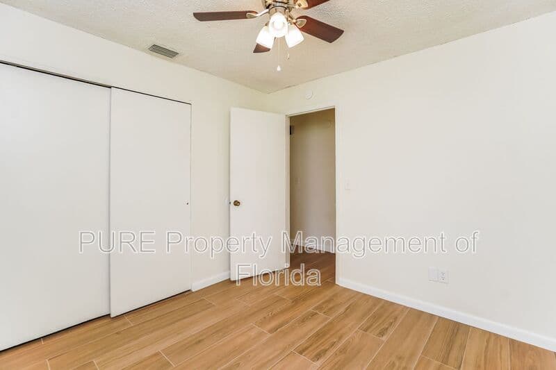 Ocala House: 6807 NW 62nd Place