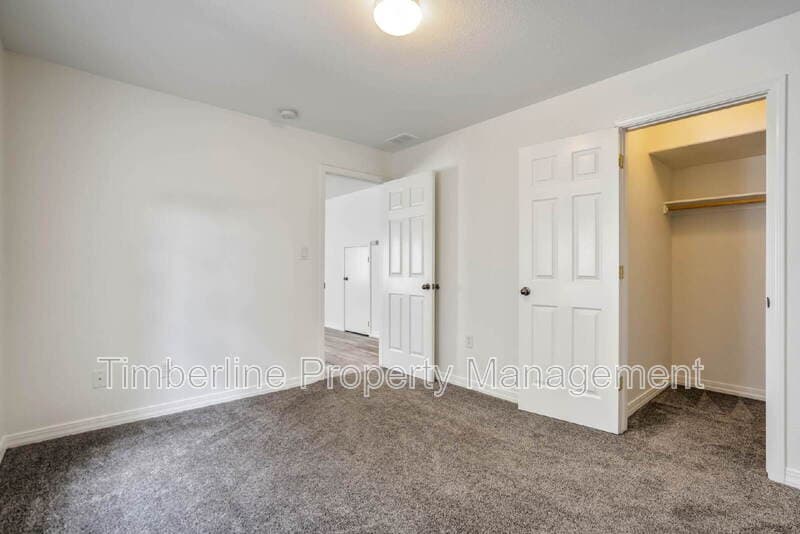 Monument House: 339 Fourth Street