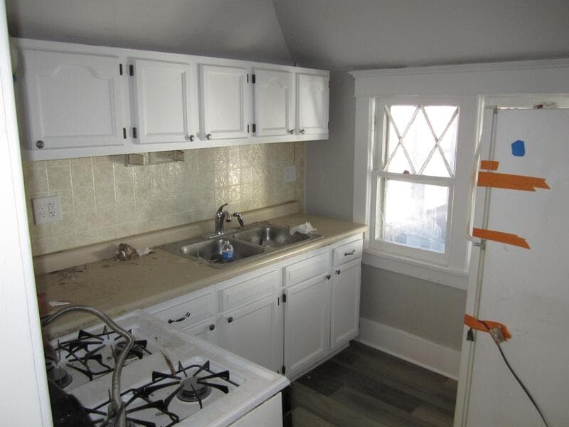 Elgin Condo: 119 Tennyson Court - 3