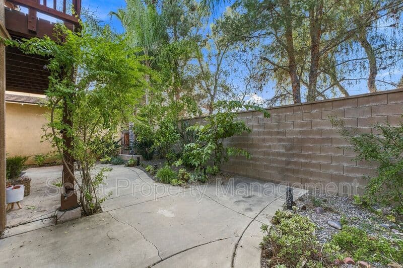 Temecula House: 40099 Annapolis Drive