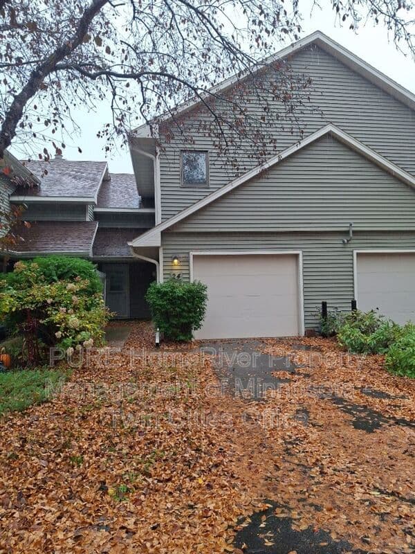 Rochester Townhome: 24 Elton Ridge Ct NW