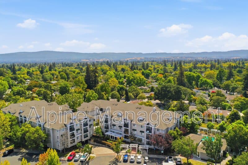 East Palo Alto Condo: 1982 West Bayshore Road - Main