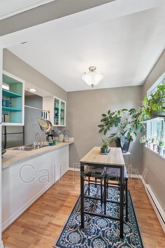Spokane Valley Condo: 222 N Hutchinson