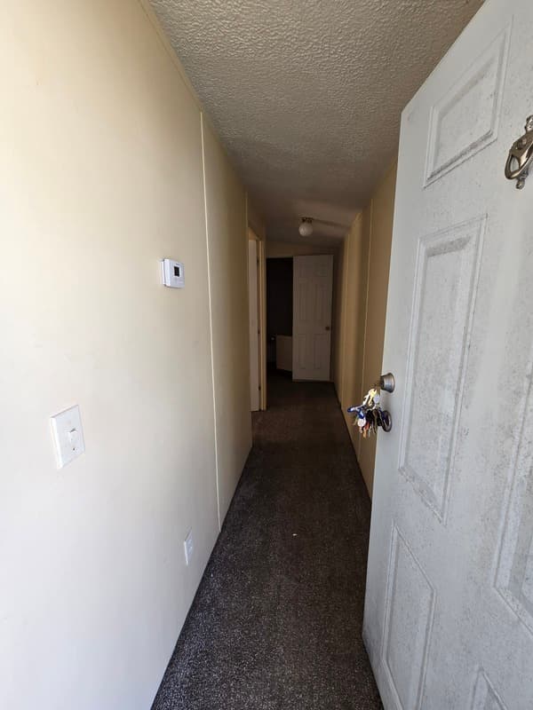 Fayetteville House: 2412 Cattail Cir