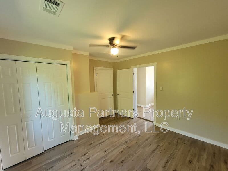 Augusta House: 2133 Grand Boulevard